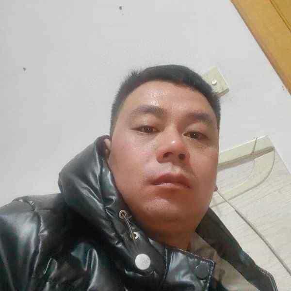 35岁岁河北单身帅哥 - 承德吉缘网