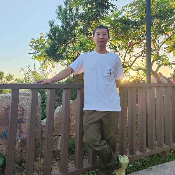 47岁岁辽宁单身帅哥 - 承德吉缘网