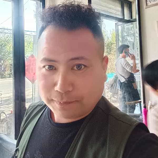 35岁岁山东单身帅哥 - 承德吉缘网
