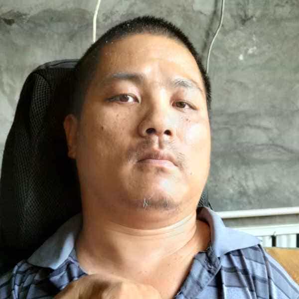 41岁岁山东单身帅哥 - 承德吉缘网
