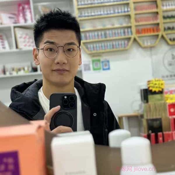 29岁岁陕西单身帅哥 - 承德吉缘网